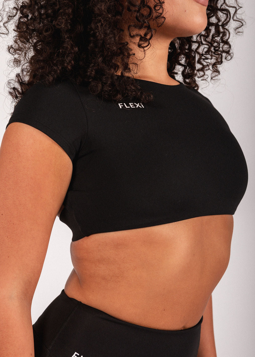 FLEXi Flex & Flair Studio Crop Top – Black - FLEXi clo