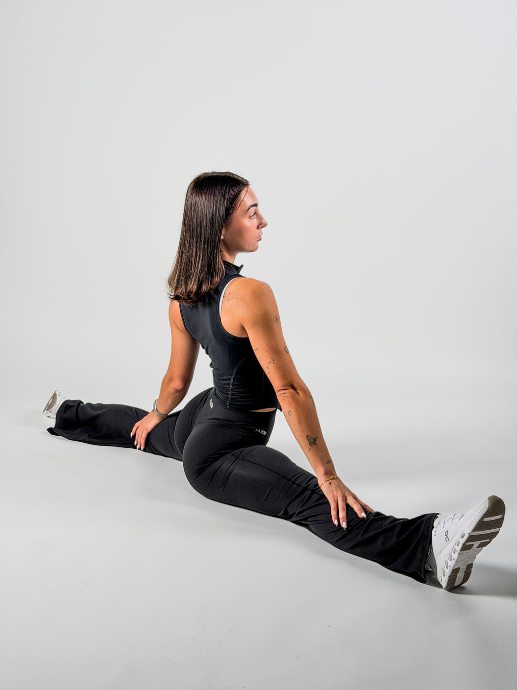 FLEXi Flex & Flair Black Flared Leggings – Sleek, Flared Fit for Movement