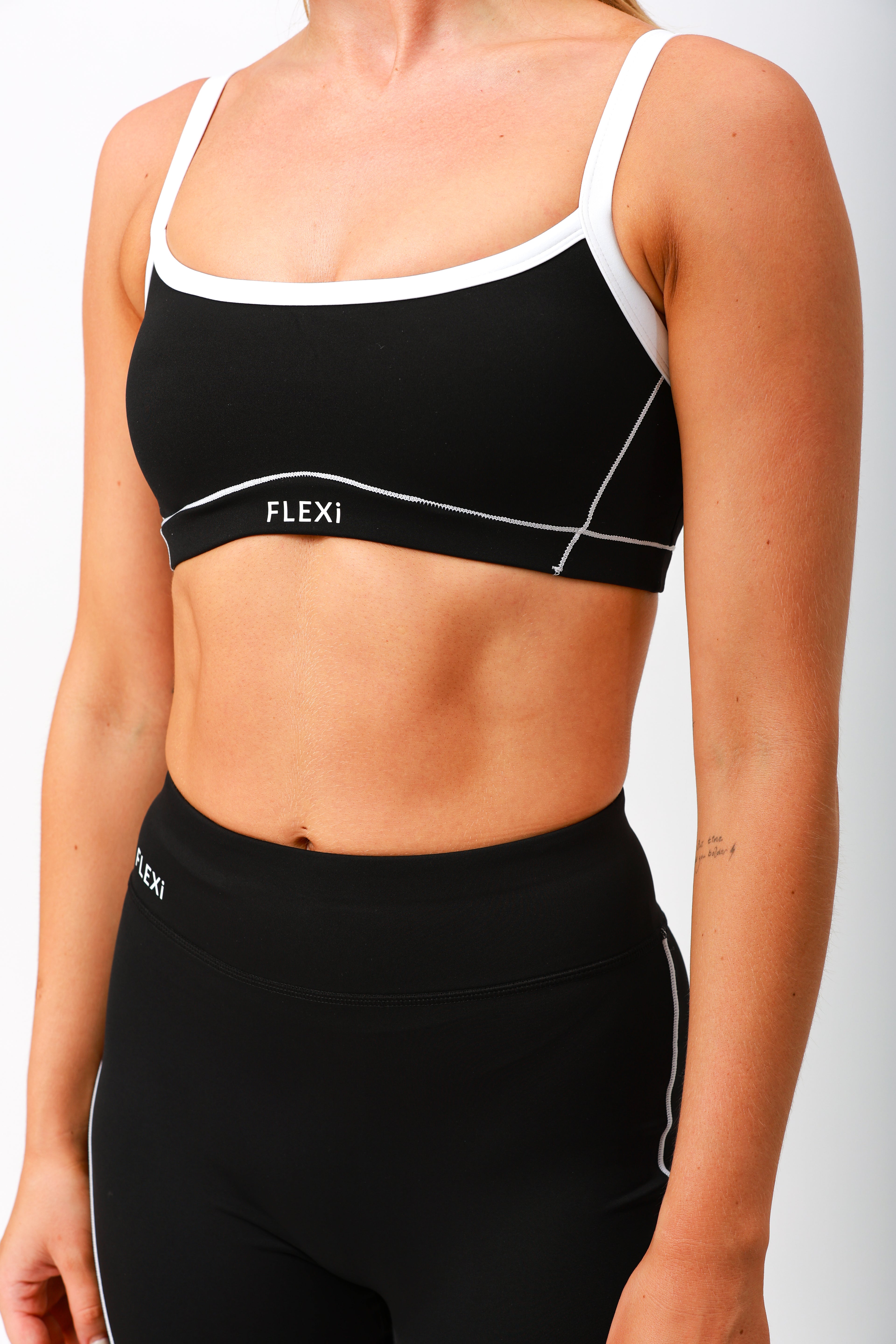 Flex 'n' Flash Sports Bra - Black - FLEXi clo