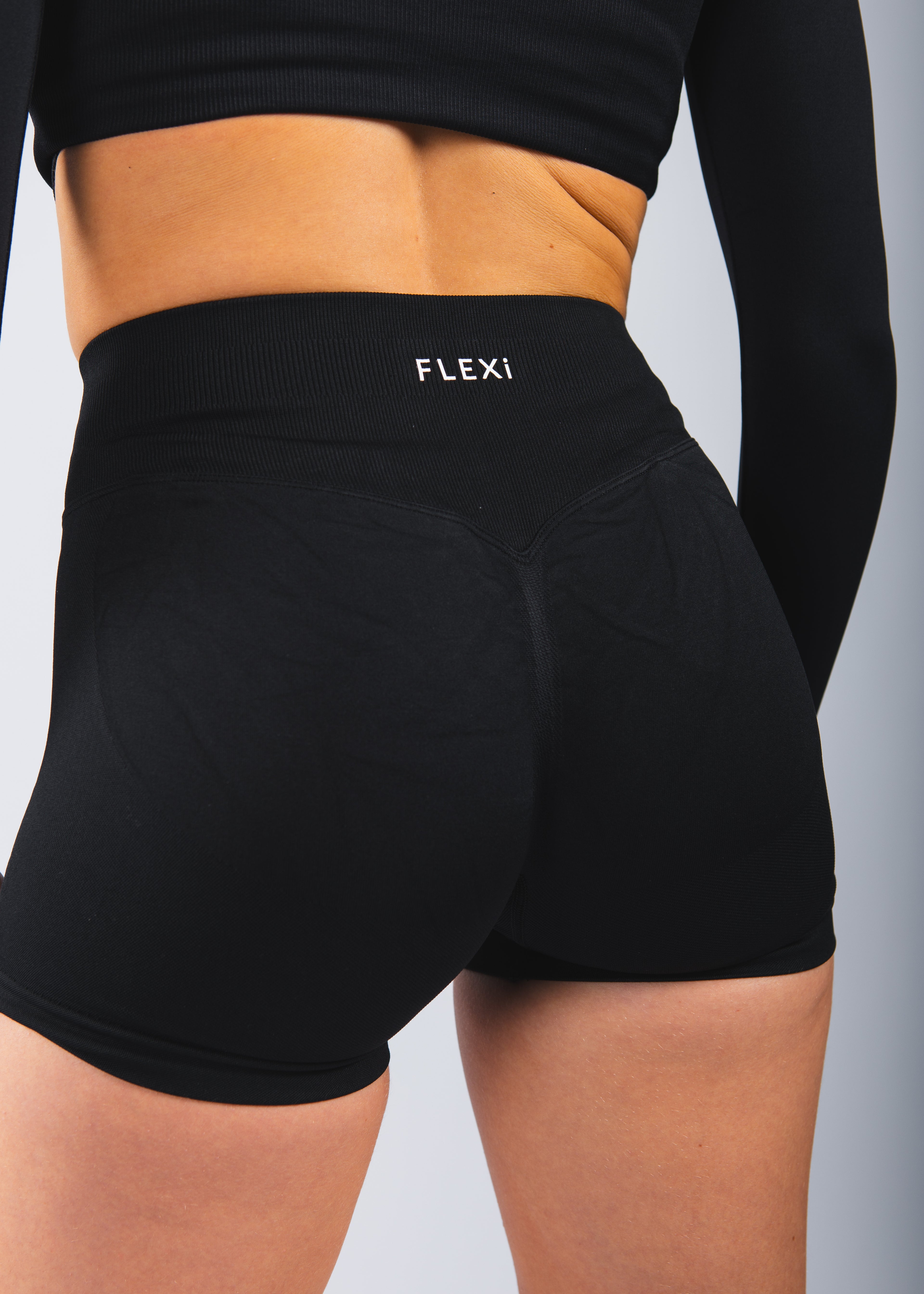 FLEXi Essential Black Shorts – Sculpting, Flexible Movement - FLEXi clo